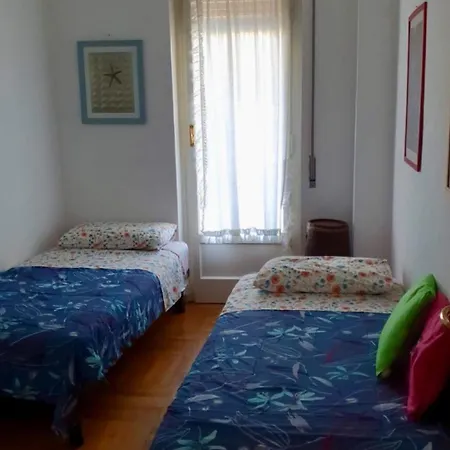Free Parking And Air Conditioner Apartamento